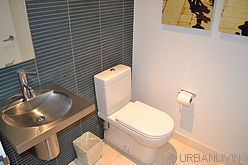 Apartment Theatre District - Toilet