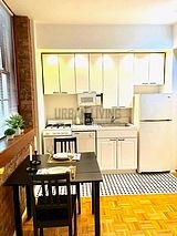 Apartment Yorkville - Kitchen