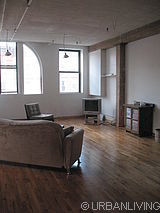 Residential Loft Greenpoint - Living room