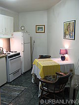 House Williamsburg - Kitchen