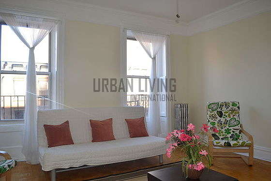 2 Bedroom Furnished Apartment Harlem 700 Sqft Rental 3 200 Month