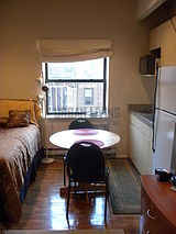 Apartment Midtown East - Kitchen