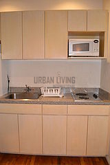 Apartment Midtown East - Kitchen