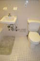 Apartment Midtown East - Bathroom
