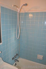 Apartment Midtown East - Bathroom