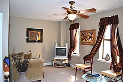 Apartment Harlem - Living room