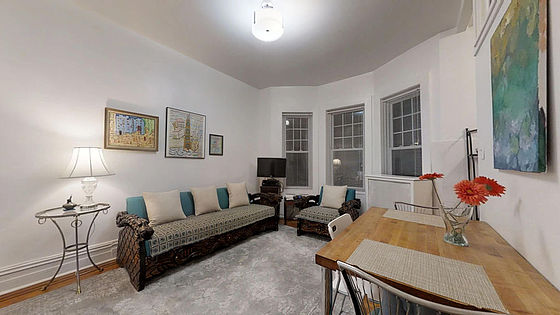 Brooklyn 1 bedroom Townhouse