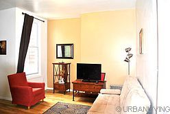 House Bushwick - Living room