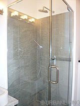 Apartment Midtown East - Bathroom