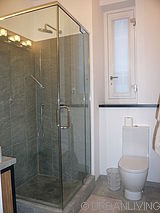 Apartment Midtown East - Bathroom