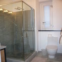 Apartment Midtown East - Bathroom