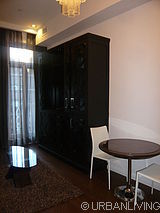 Apartment Midtown East - Living room