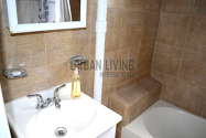 Apartment East Harlem - Bathroom