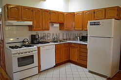 House Bedford Stuyvesant - Kitchen