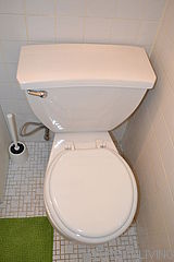 Apartment Yorkville - Bathroom