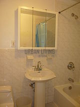 Apartment Harlem - Bathroom