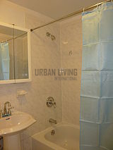 Apartment Harlem - Bathroom