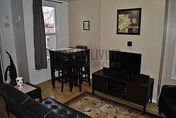 House Bushwick - Living room