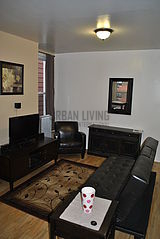 House Bushwick - Living room