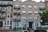 Apartment Crown Heights - Building