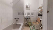 House Kensington - Bathroom