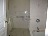 Apartment Rockaway Park - Bathroom