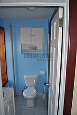 Townhouse Bedford Stuyvesant - Bathroom