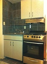 House Bushwick - Kitchen