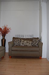 House Bushwick - Living room