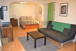 Haus Bushwick - Wohnzimmer