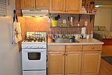 House Bushwick - Kitchen