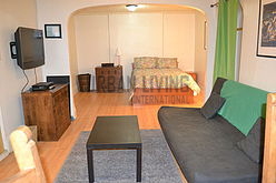 House Bushwick - Living room