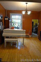 Haus East New York - Esszimmer
