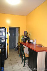 House East New York - Kitchen