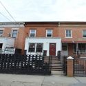 家 East New York - 建物