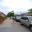 家 East New York - 建物