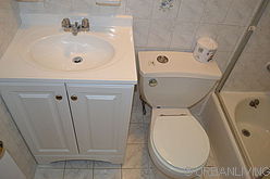 Townhouse Bedford Stuyvesant - Bathroom