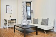 Apartment Yorkville - Living room