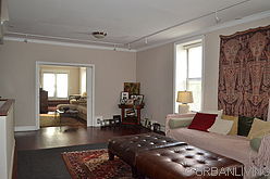 Triplex Hamilton Heights - Living room  2