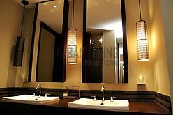 Apartment Financial District - Bathroom