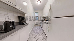 Apartment Theatre District - Kitchen