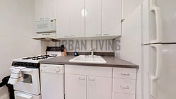 Apartment Theatre District - Kitchen