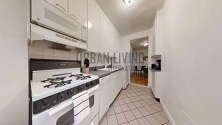 Apartment Theatre District - Kitchen