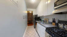 Apartment Theatre District - Kitchen
