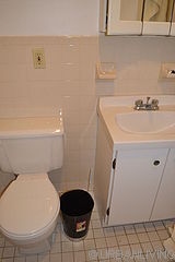 Apartment Harlem - Bathroom