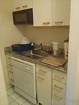 Apartment Theatre District - Kitchen
