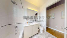 Modern residence Upper West Side - 浴室