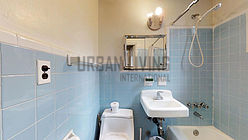 Apartment Midtown East - Bathroom