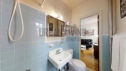 Apartment Midtown East - Bathroom