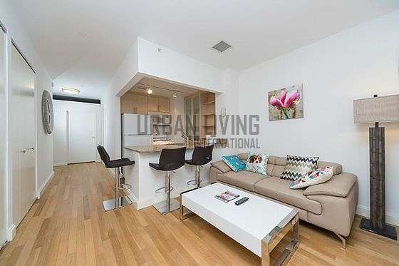 New York Hanover Square Monthly Furnished Al 2 Bedroom Living Room
